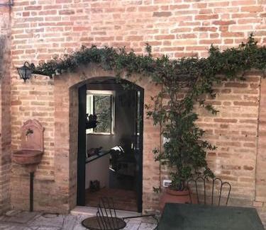 Porchia House | Casa Rosy nel centro del borgo di Patrignone