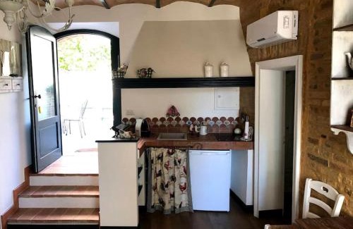 Porchia House | Casa Rosy nel centro del borgo di Patrignone