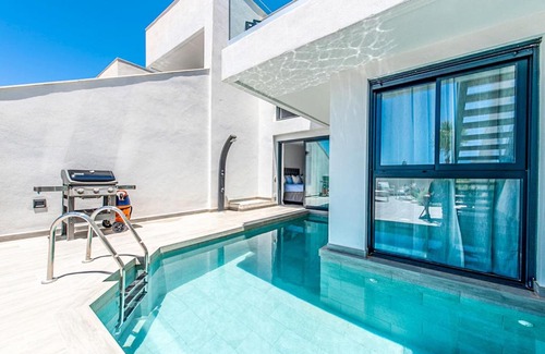 Chimenea Villa | Casa Royal