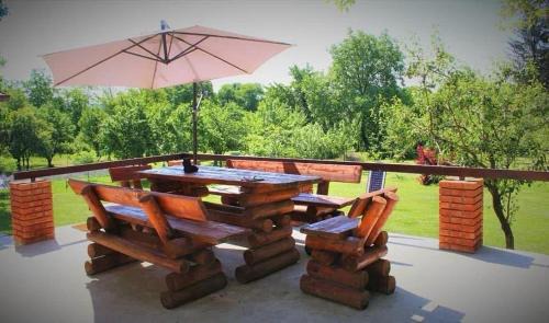 Campina House | Casa rurală cu livadă LavAndra