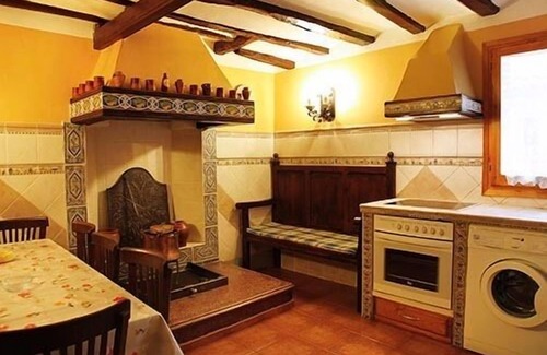 Baguena Cottage | Casa Rural Abuelo Luis for 8 people