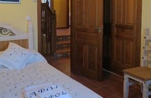 Lastras del Pozo Cottage | Casa Rural Apol for 12 people