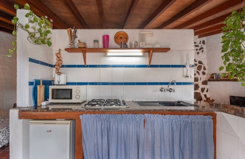 Hermigua House | 'Casa Rural La Cuadra' with Sea Views, Private Terrace and Wi-Fi