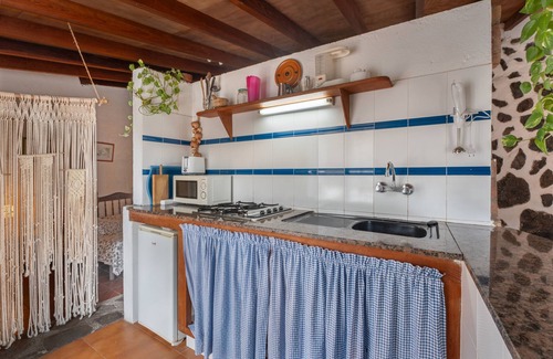 Hermigua House | 'Casa Rural La Cuadra' with Sea Views, Private Terrace and Wi-Fi