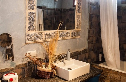 Bermellar Other | Casa Rural "Orgullo" with jacuzzi