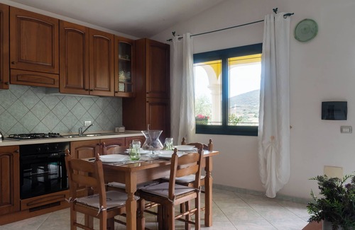 Schifoni Apartment | Casa San Pietro - Two Bedroom Apartment, Sleeps 4