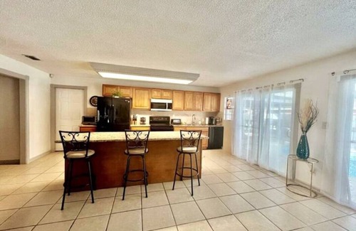 Brownsville House | Casa Santa Clara with Swimming Pool near Golf Country Clubs