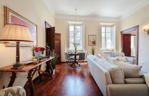 Lucca Historical Center Apartment | Casa Santa Croce in Lucca