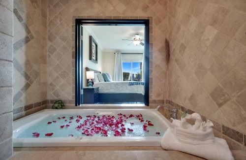 El Medano Ejidal Apartment | Casa Sirena- Secure & Private Poolside Retreat