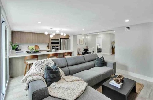 Delray Beach Boat Rental | Casa Spiaggia - with pool/beach, backyard oasis