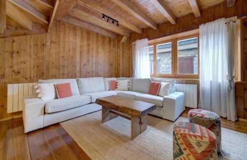 Salardu House | CASA TORDA de Alma de Nieve