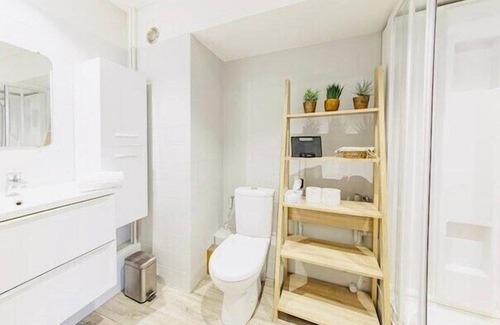 Angers Apartment | Casa Tranquila - T2- City centre - Car park