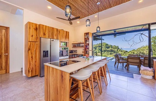 Buenos Aires House | Casa Tres Parajitas - House of Three Little Birds