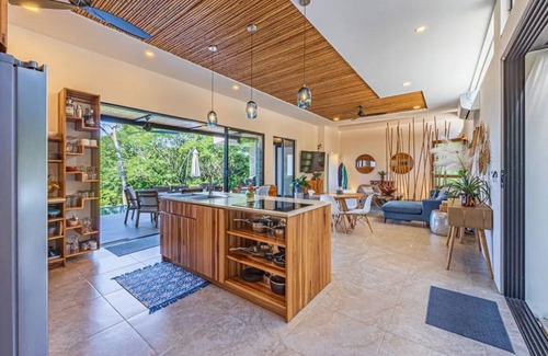 Buenos Aires House | Casa Tres Parajitas - House of Three Little Birds