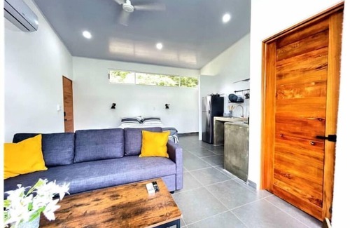 Manuel Antonio Apartment | Casa Tucan #3 bed, sofa bed, kitchenette