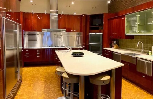 Downtown Apartment | Casa Urbana's - The Inn-Keeper's Hideaway Bedroom