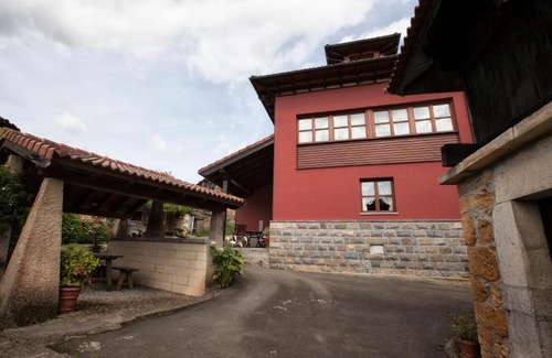 Santianes de Ola House | Casa Vacacional Miyares