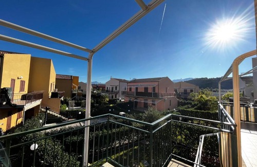 Campofelice di Roccella Apartment | Casa Vacanze Isabella