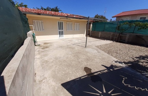 La Marana House | Casa Vacanze Indipendente, Parcheggio Interno e Giardino Privato Recintato