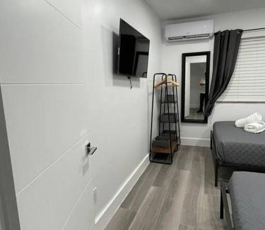 Wynwood Art District House | Casa Wynwood 4BR 2BTH