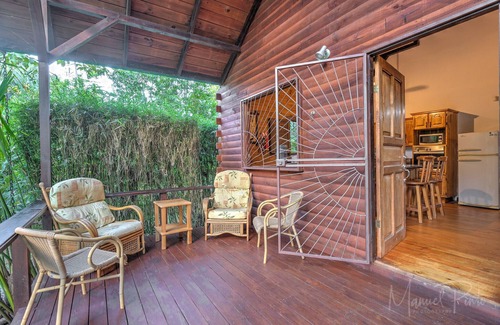 Puerto Viejo de Talamanca Ski Chalet | Casa Ylang Tropical Chalet w/FiberOp