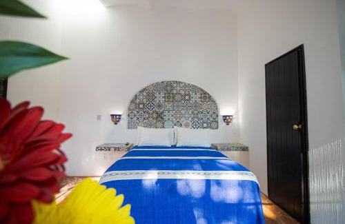Ajijic Hotel | Casa Yollotzin