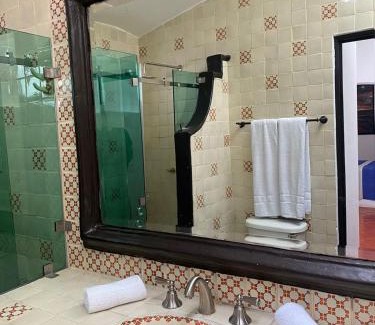 Ajijic Hotel | Casa Yollotzin