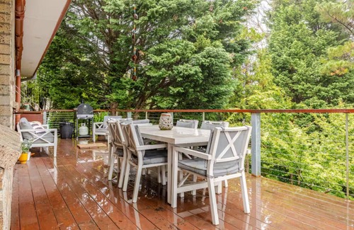 Wentworth Falls Cottage | Casadel Cottage By the Lake