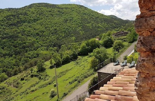 Gombren Cottage | Casal de Mataplana (full rental for 6 - 10 people) - Cottage