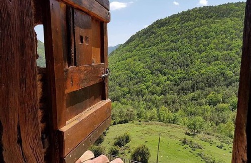 Gombren Cottage | Casal de Mataplana (full rental for 6 - 10 people) - Cottage