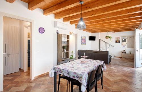 Caprino Veronese Apartment | Casale la Coccinella Lavanda