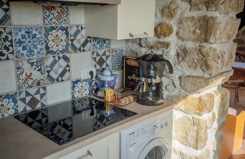 Spigno Saturnia Apartment | Casale nel Verde con Piscina e Vista