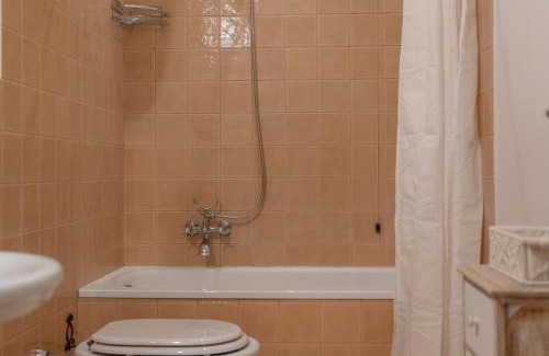 Bettona Apartment | Casale Sforna - Appartamento con 2 camere da letto e piscina - ItalyWeGo