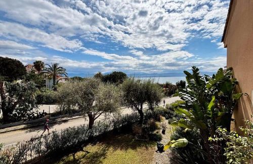 Ajaccio Apartment | Casamea - Studio vue mer, 2 min plage, Clim
