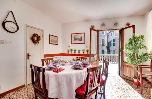Castello Apartment | CasaMisa Formosa 5193