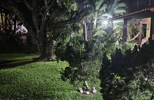 Unamar Condo | Casarao em Condomínio Unamar/Cabo Frio com Piscina, Churrasqueira e gd Quintal