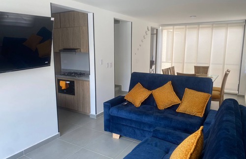 La Tebaida House | Casas Campestres de Lujo con Piscina