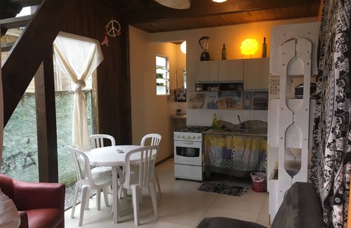 Praia do Rosa House | CASAS PAZ and AMOR - Complete Homes and Suites for you to relax in this paradise!