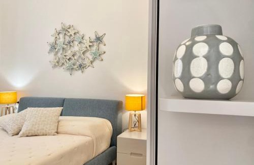 Nervi Apartment | CasaViva-Stylish Trilo with AC-shared pool-parking