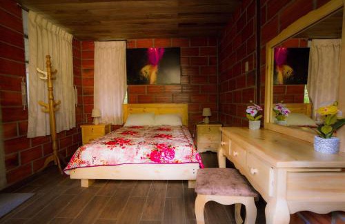 Ramonurcu House | Cascadas Las Lajas