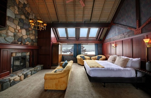 Twisp Hotel | Casia Lodge and Ranch