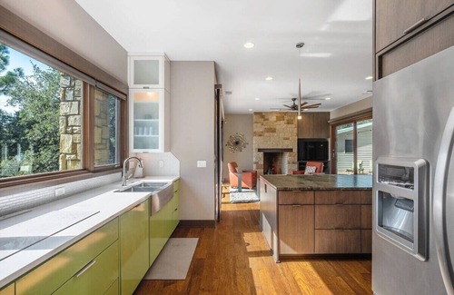 Burnet House | Casita Grove-2 Lakeside Homes w/Casita & Boat Lift