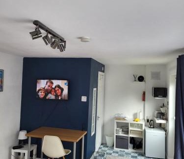 Roundhay Apartment | Casita in the garden