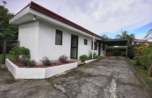 San Isidro House | Casita Jacaranda - Garden view private casita - 15 min from SJO airport