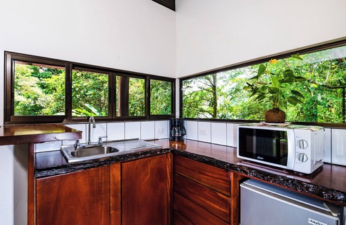 Bijagua House | Casitas Tenorio B&B