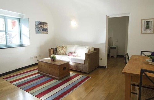Colletta Apartment | Cassa di Loggia - medieval