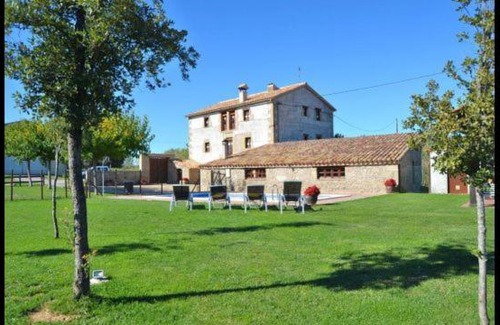 Casserres Villa | Casserres Villa Sleeps 15 with Pool