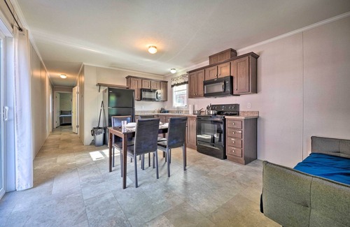 Cassopolis Cabin | Cassopolis Cabin w/On-Site Fishing Pier!