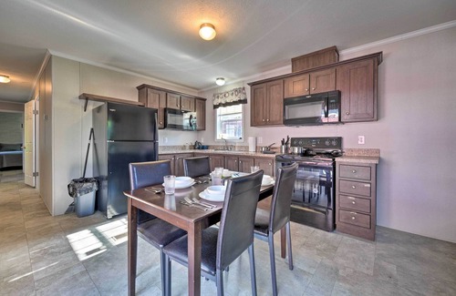 Cassopolis Cabin | Cassopolis Cabin w/On-Site Fishing Pier!