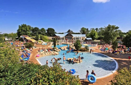 Sainte-Catherine-de-Fierbois House | Castel Camping Parc de Fierbois * - Mobile home - 3 bedrooms - 1 bathroom - Classic 6 people